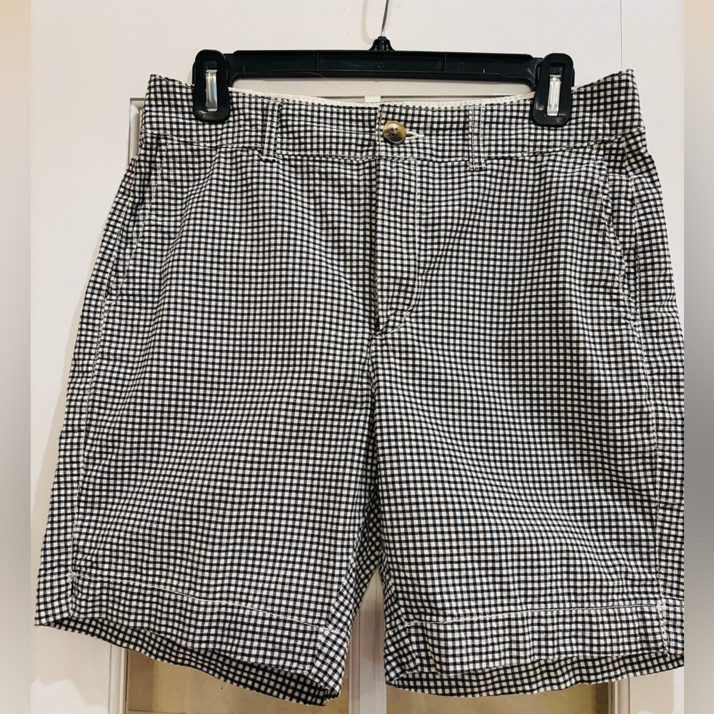 Women’s summer shorts, Old Navy, size 4, black and white checkered